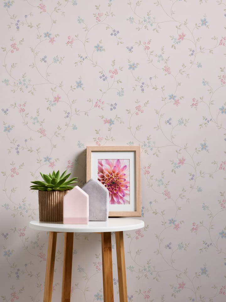 Tapete Playful Flowers in Creme