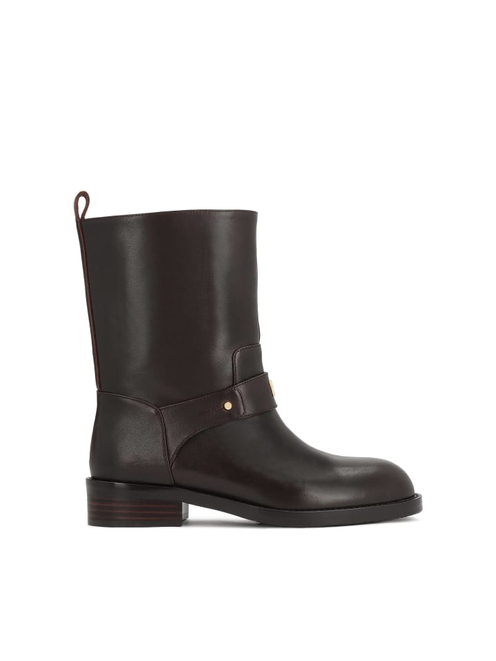 Boots in Dunkelbraun