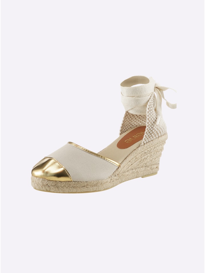 Keilsandalette in beige-platinfarben
