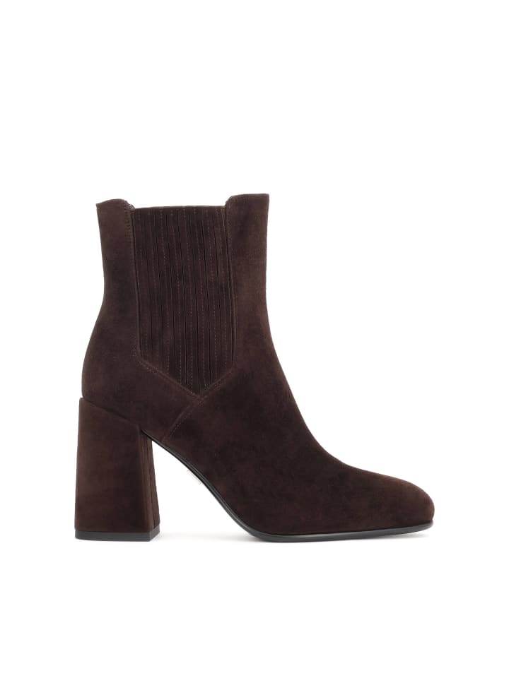 Boots in Dunkelbraun