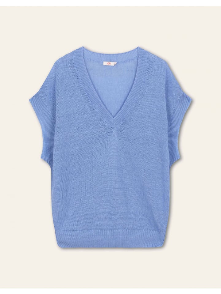 Spencer Kelley in Blau