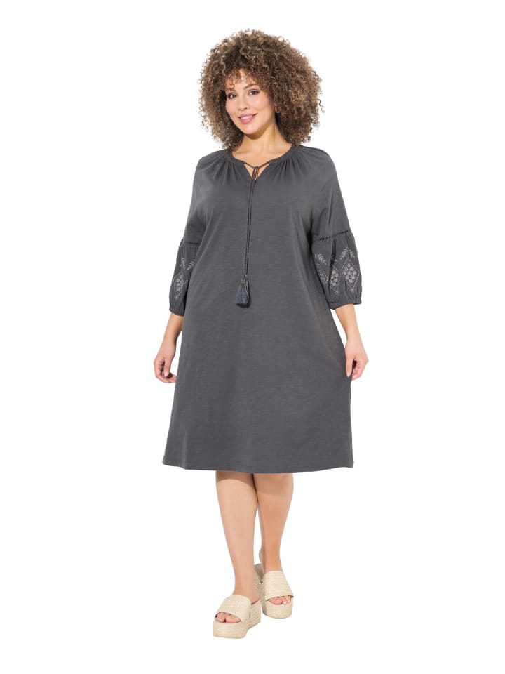 Kleid in graphitgrau