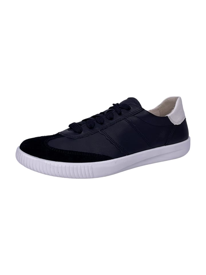 Sportliche Schnürschuhe in Schwarz