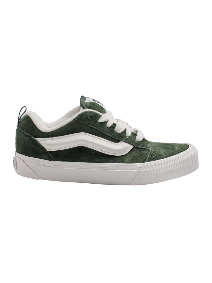 Sneakers in Green