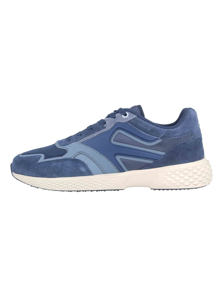 Sneaker in Blau