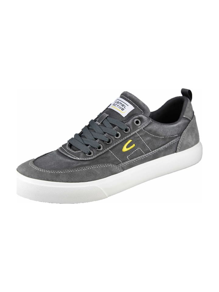 Sportliche Schnürschuhe in Grau