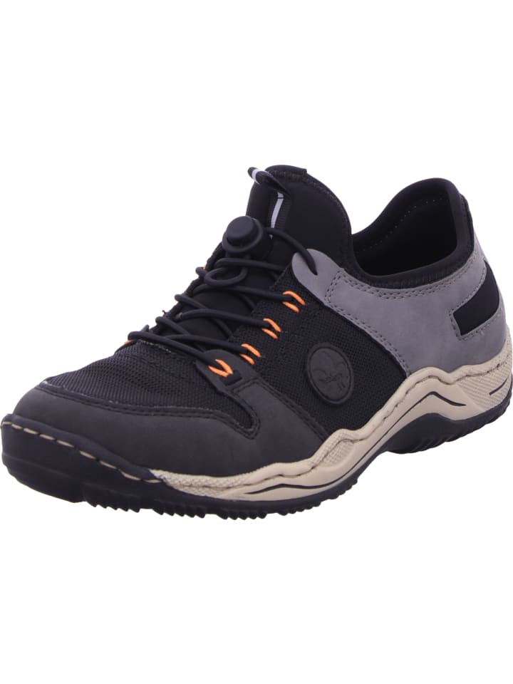 Halbschuhe in schwarz
