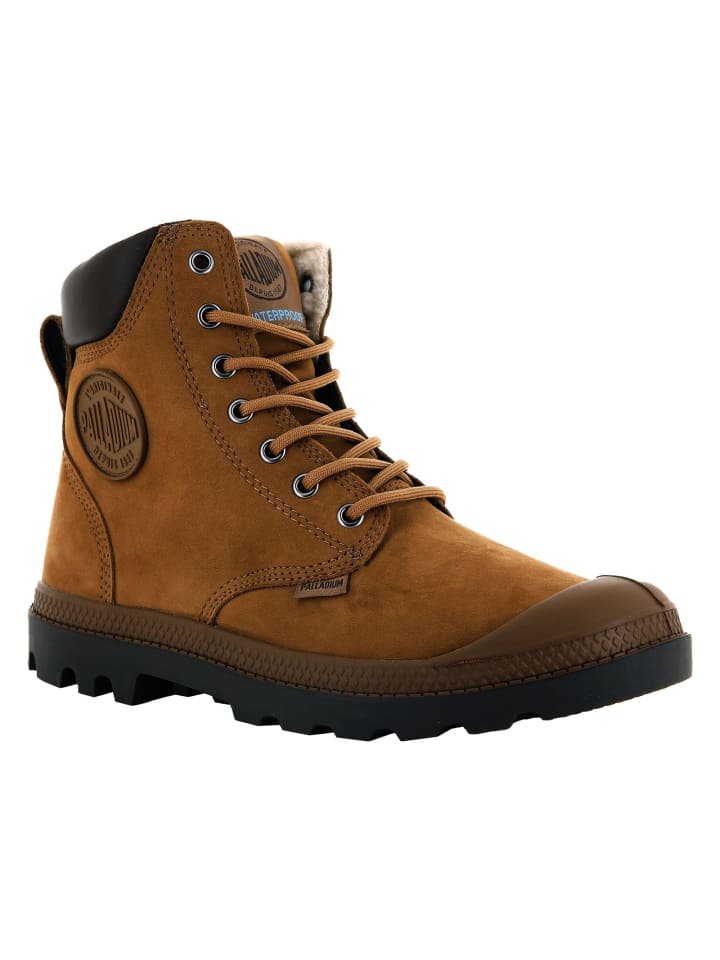 Schnürschuhe in Braun