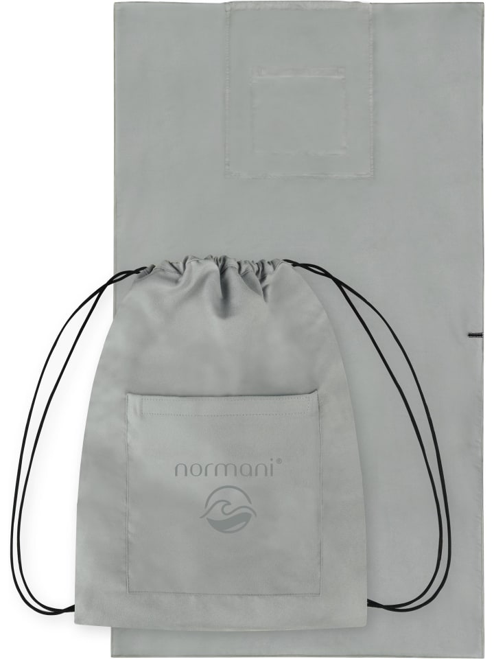 Badehandtuch mit Rucksackfunktion in Grau