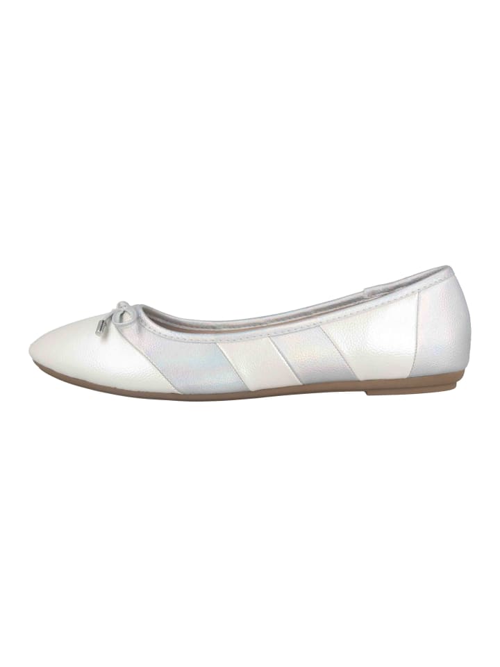 Ballerinas in Weiß