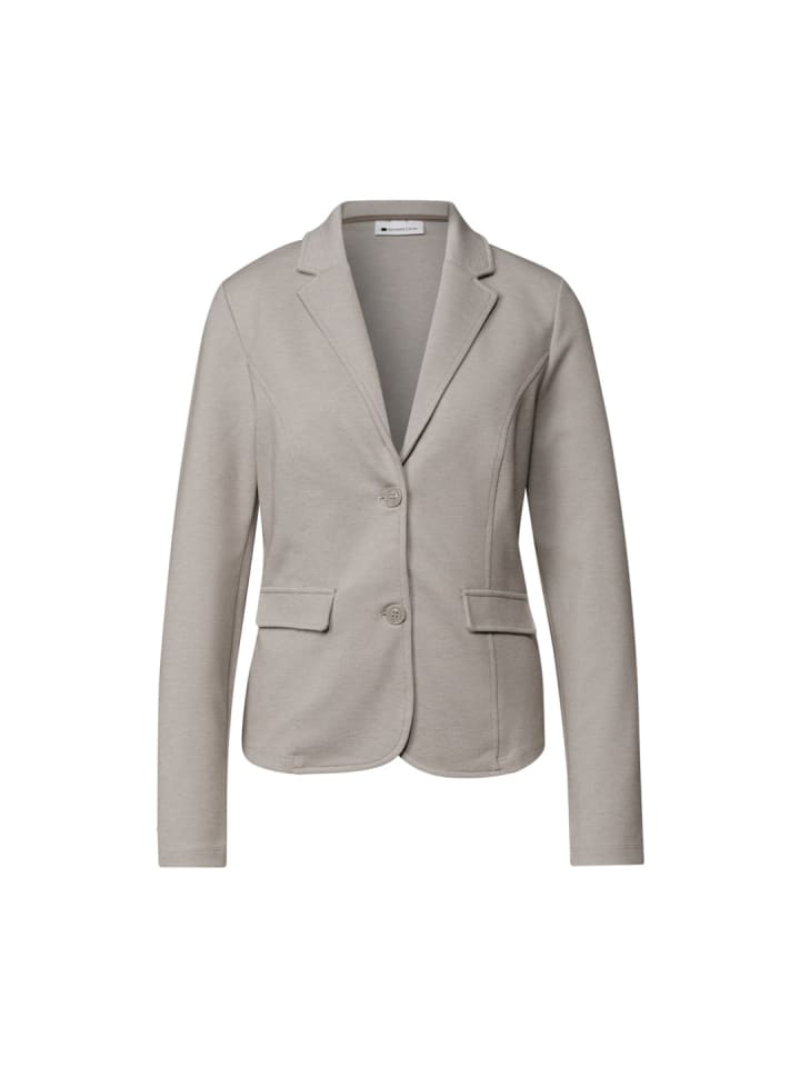 Blazer in clay sand