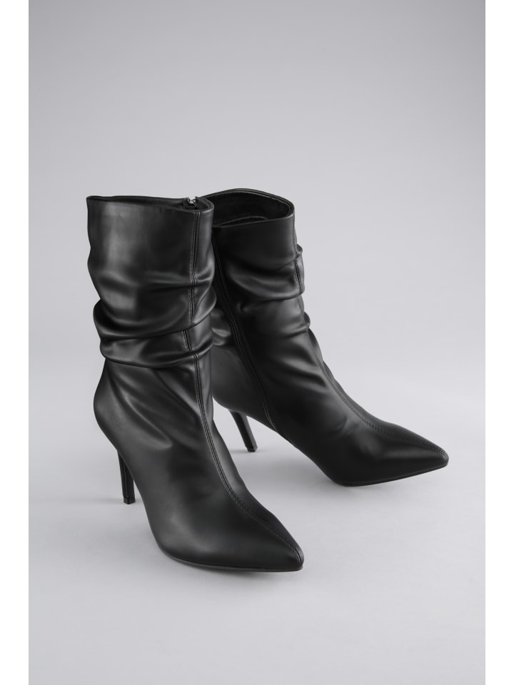 Stiefelette in schwarz
