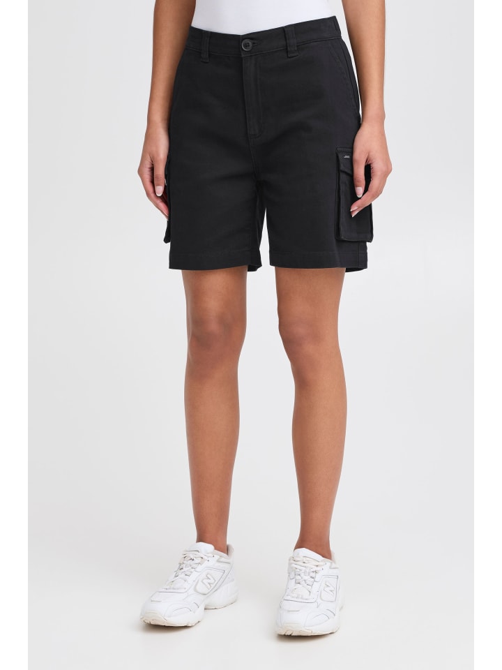 Bermudas OXKvinne in Schwarz
