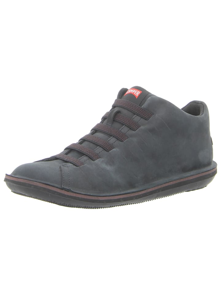 Sneaker in schwarz