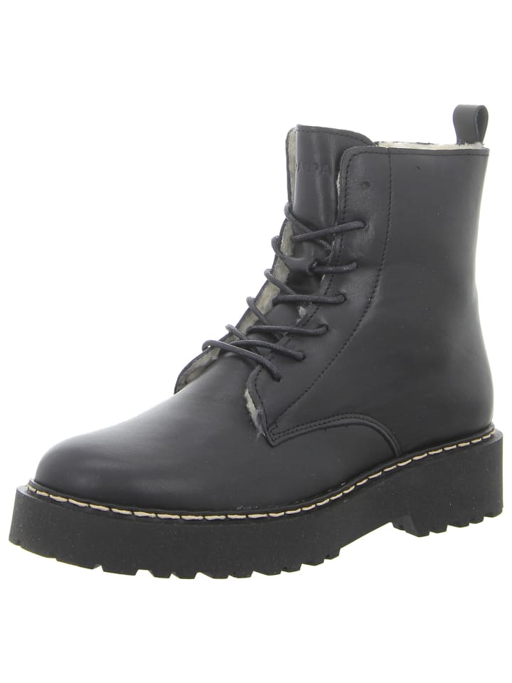 Stiefelette in schwarz