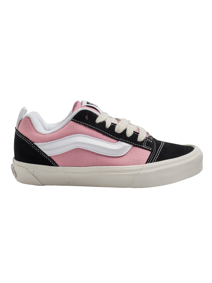 Sneakers in Pink