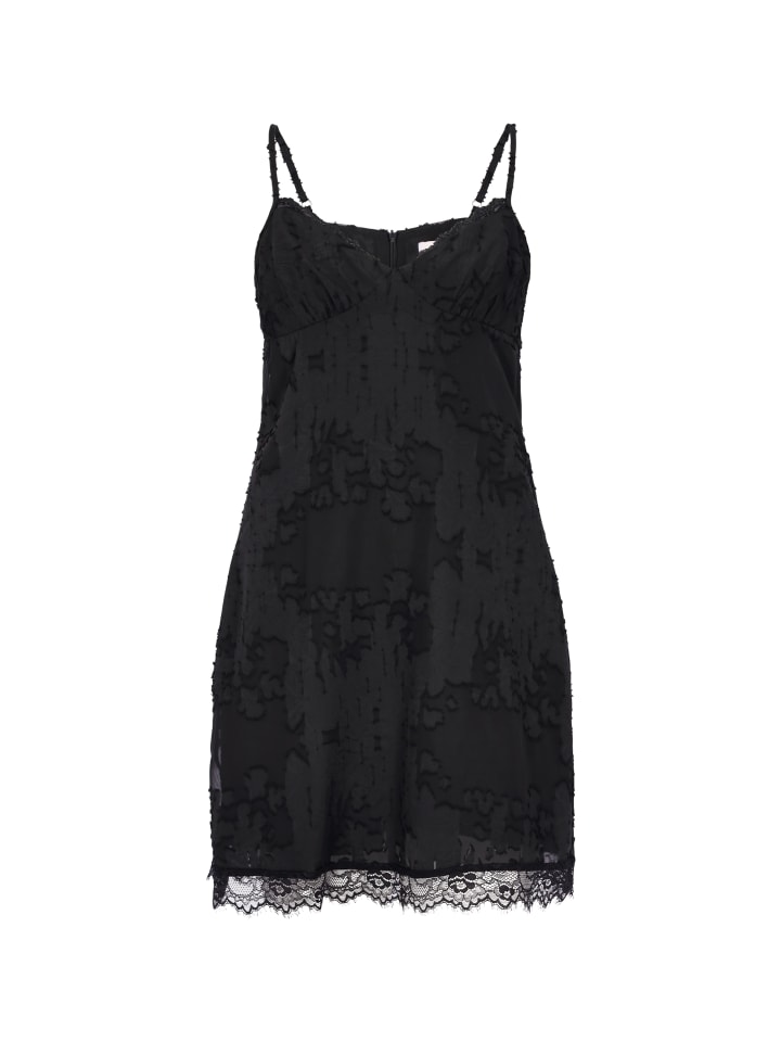 Women Dress in black