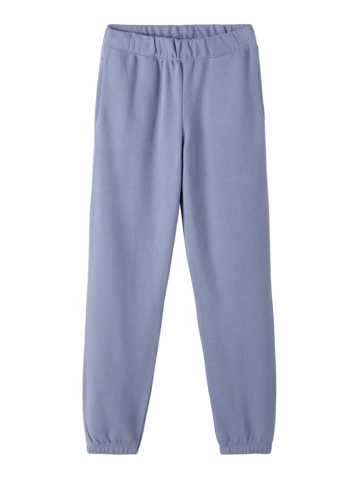 Jogginghose in wild wind