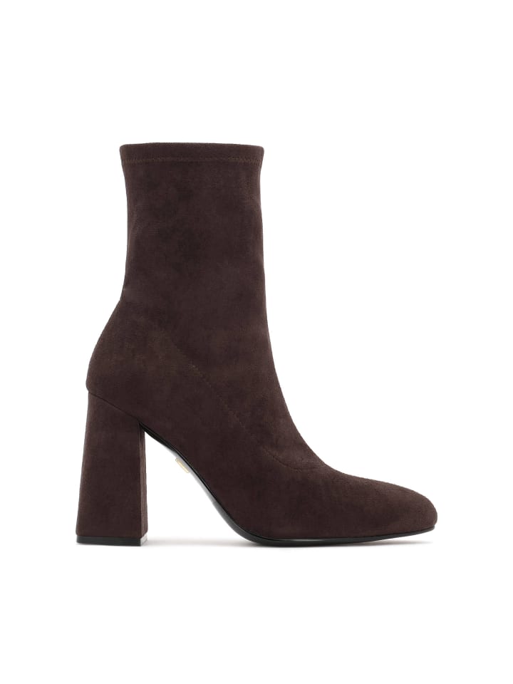Boots in Dunkelbraun