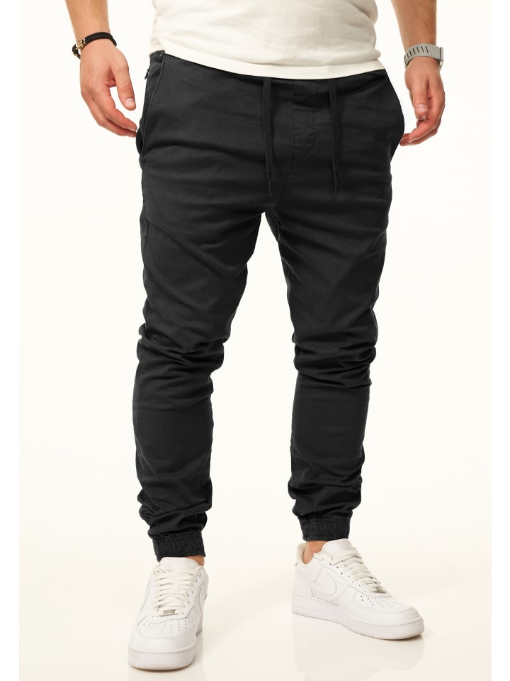 Chinohose - als Jogger Jeans Freizeithose mit Gummibund in Schwarz