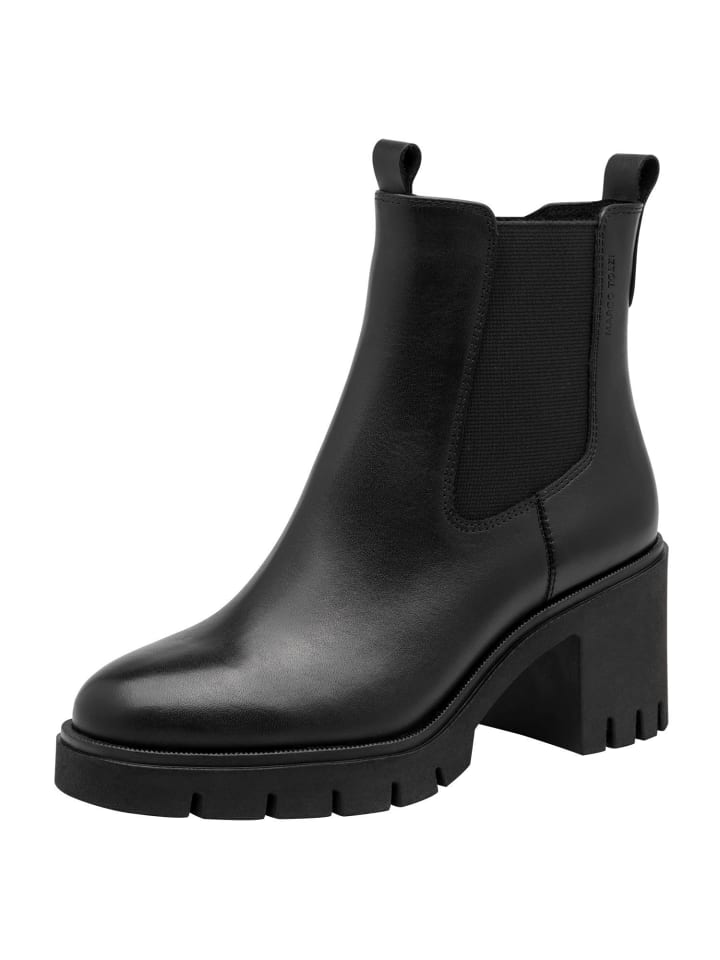 Chelsea Boot in BLACK