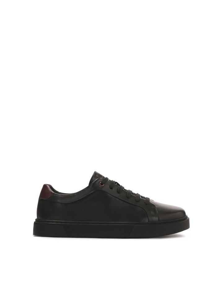Sneaker Low SILVAN in Schwarz