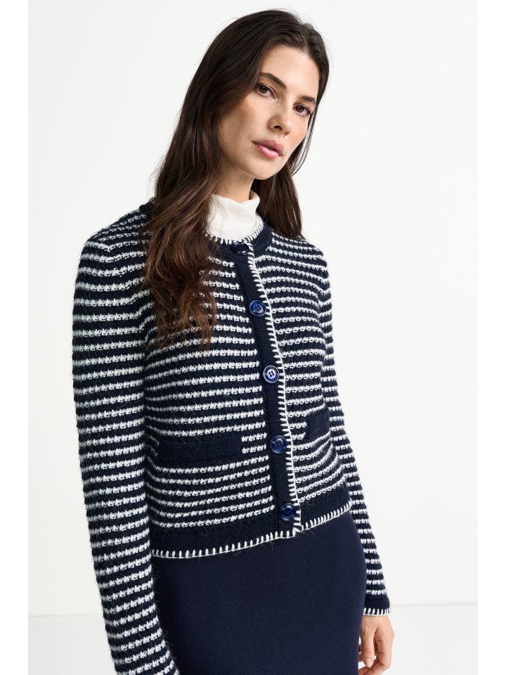 Strickjacke in marine weiß - 0001