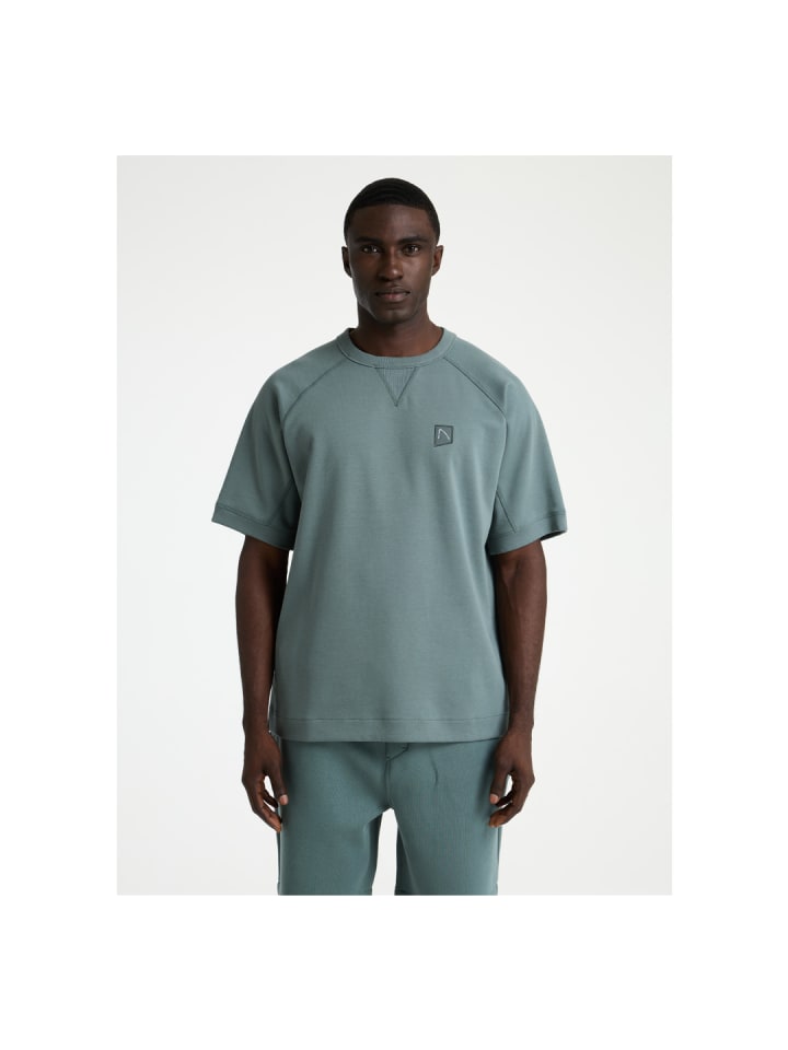 T-Shirt in Balsam Green