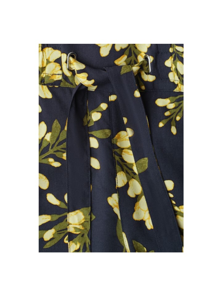 Short in Maritime Blue