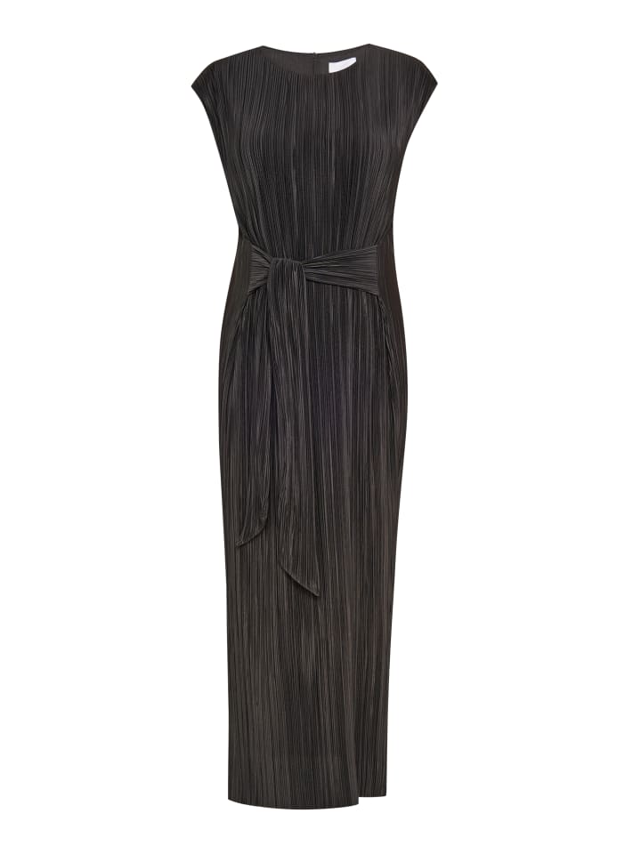 Women Dress in black
