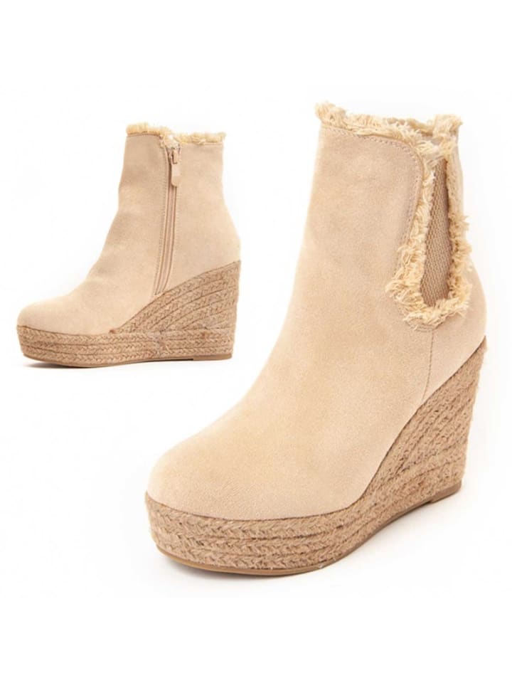 Boots Wedge Bootie in Botilan43 in Beige
