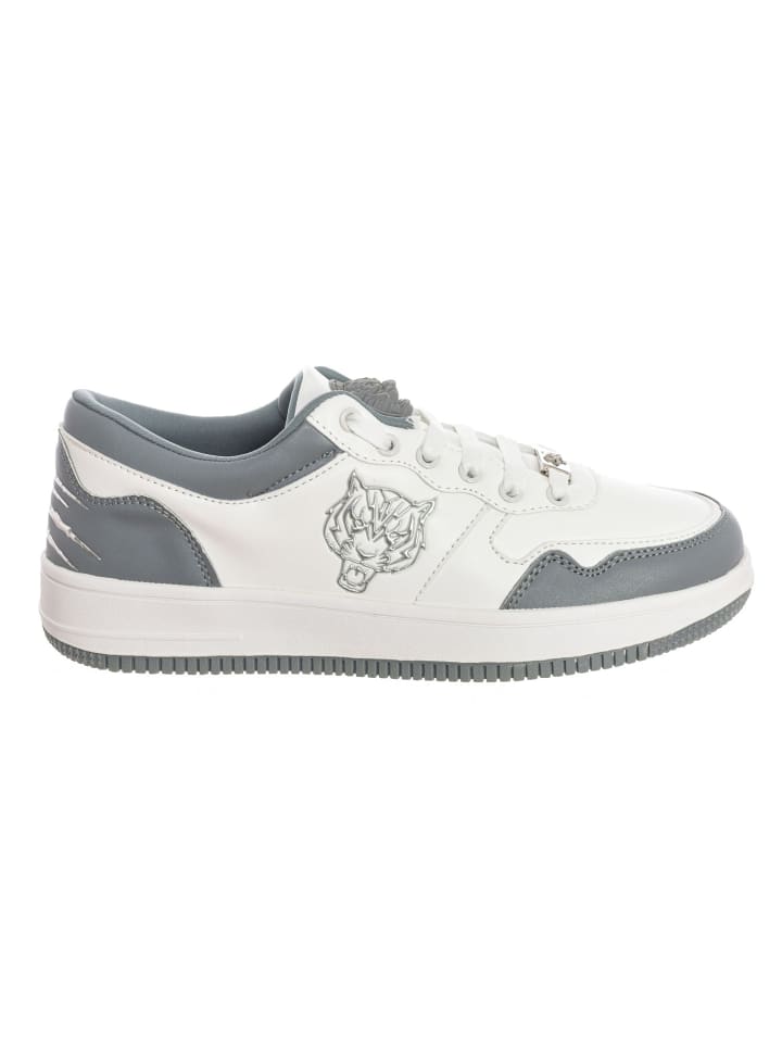 Sneakers in Gray