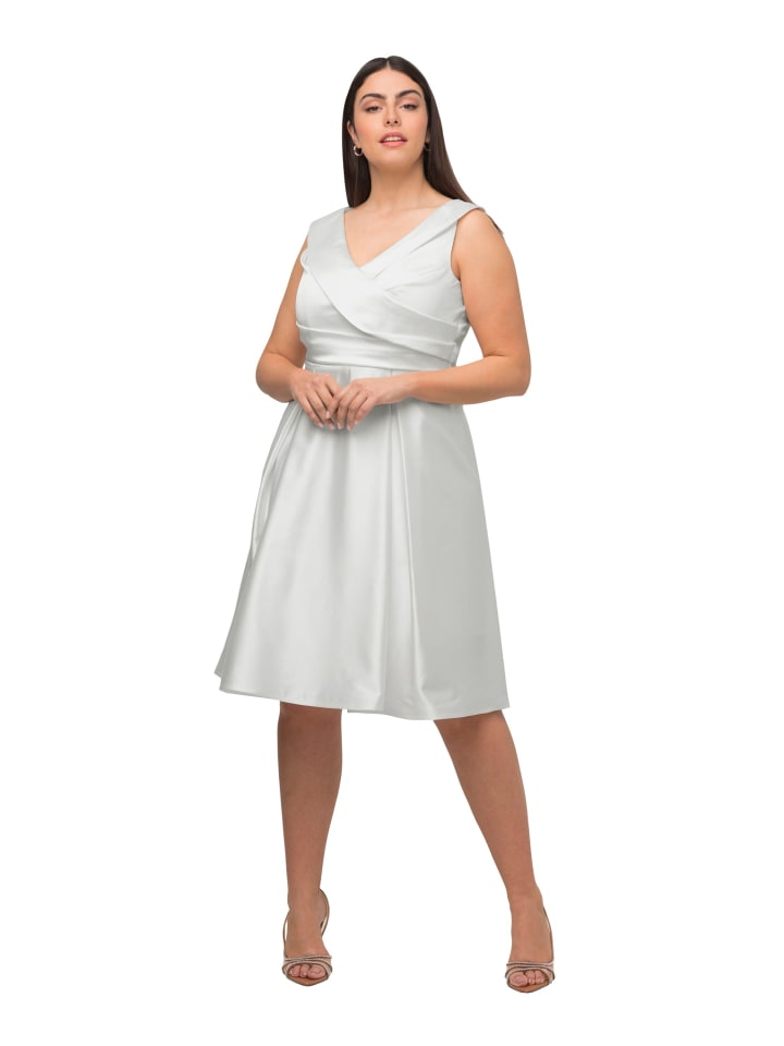 Midikleid in offwhite