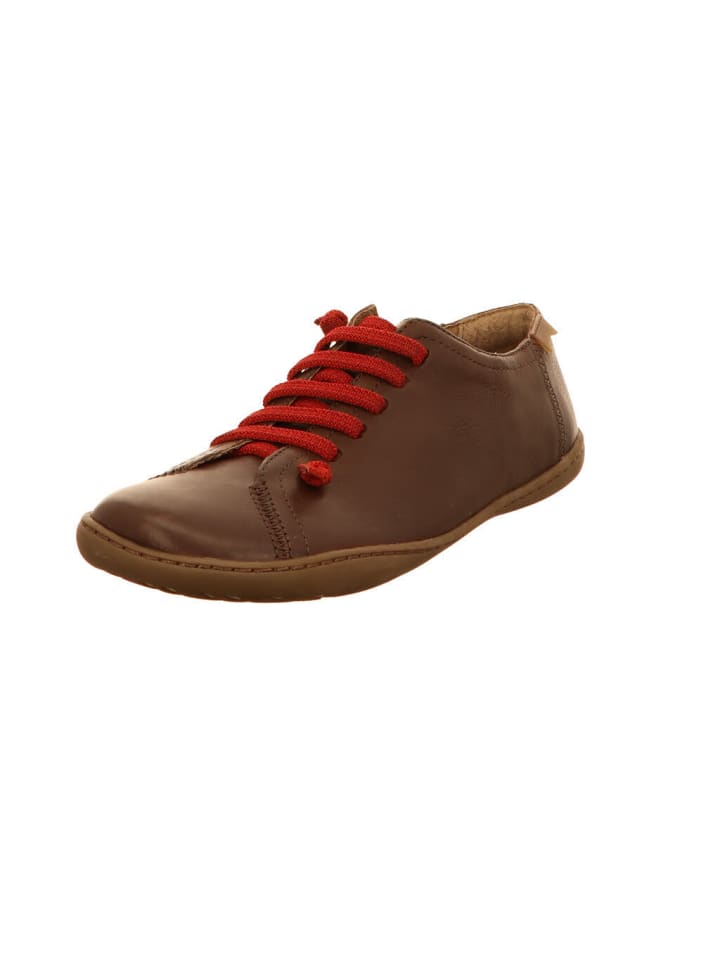 Sneaker Low in braun