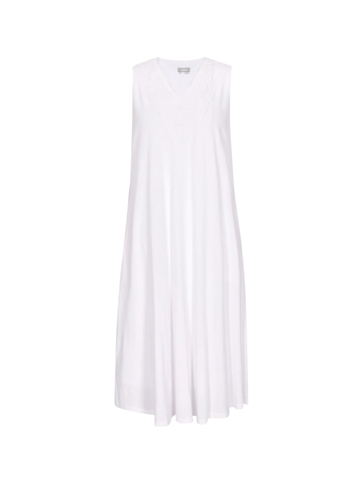 Women Dress in white