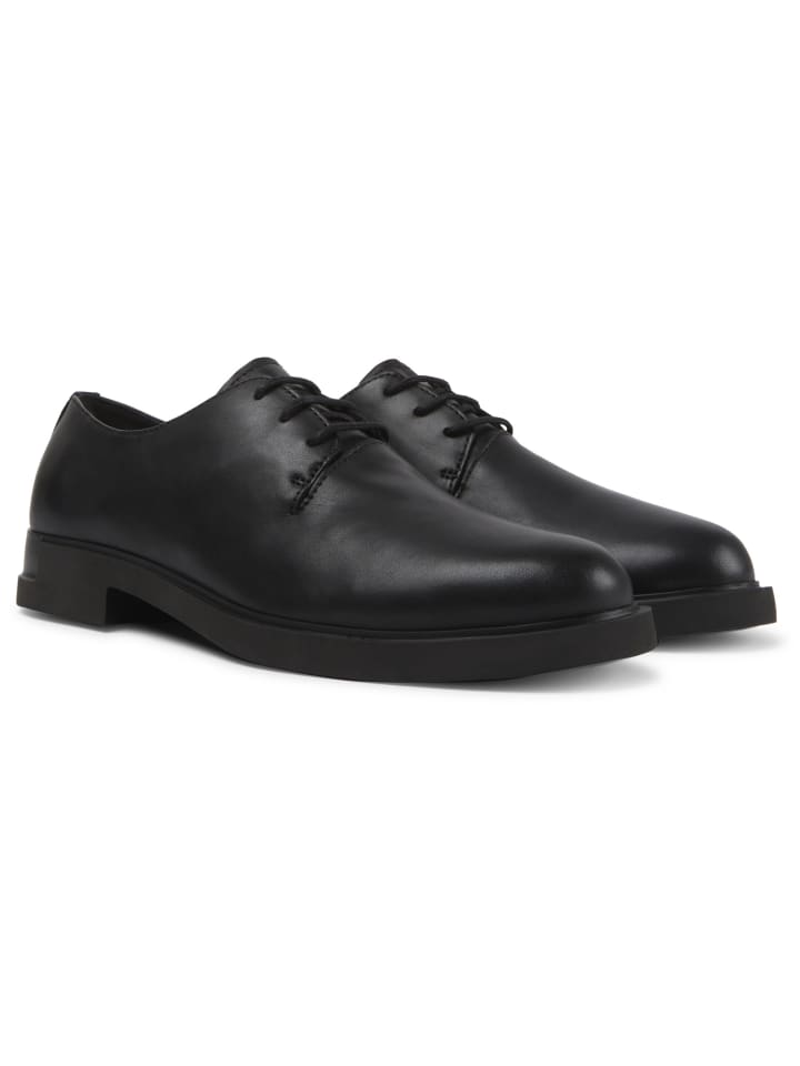 Schnürschuhe " Iman " in Schwarz