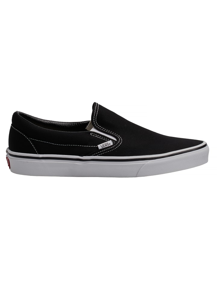 Sneakers in Black
