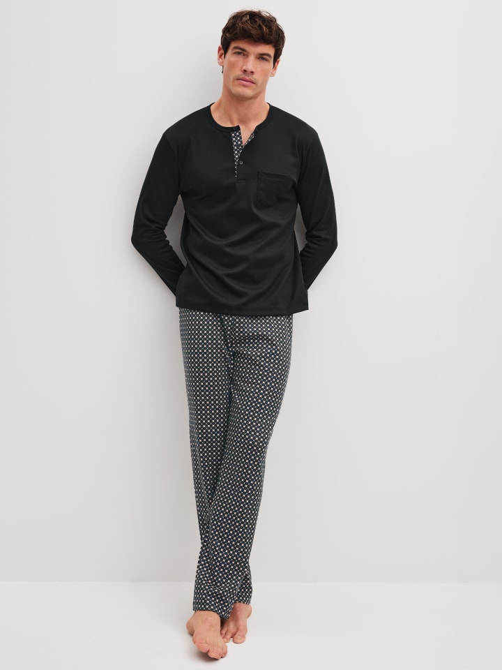 Pyjama in schwarz