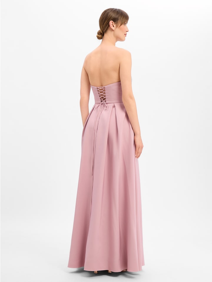 Kleid in altrosa - 0003