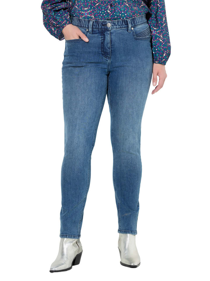 Jeans in blue denim