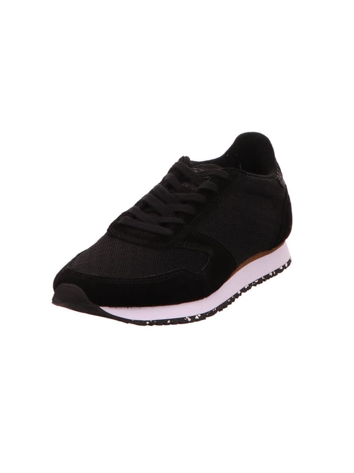 Klassischer Schnürschuh in schwarz