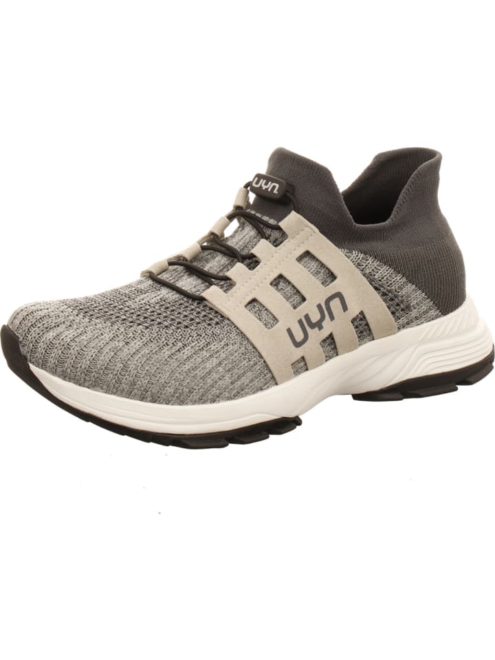 Wanderschuhe in grau