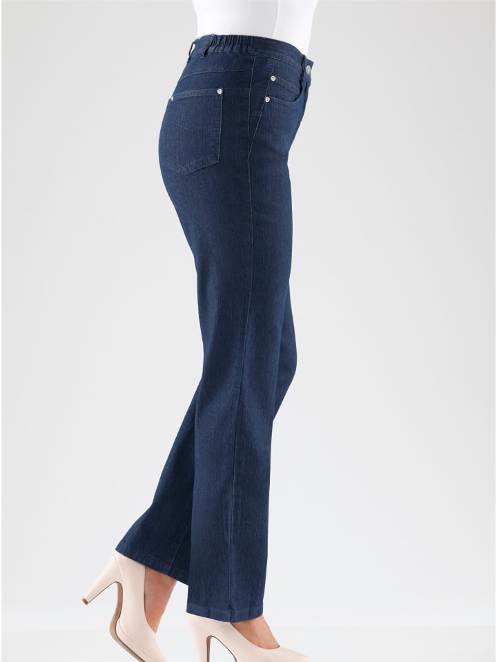 Jeans in dark blue