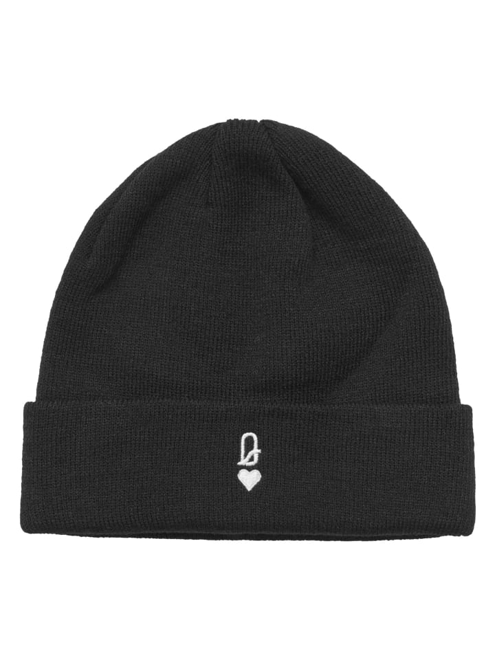 Beany in black