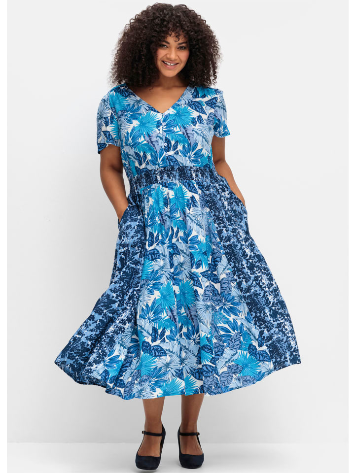 Kleid in blau gemustert