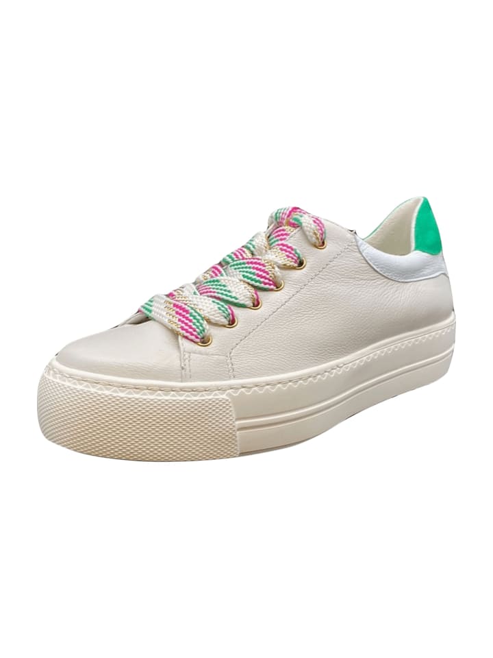 Sportliche Schnürschuhe in Weiß