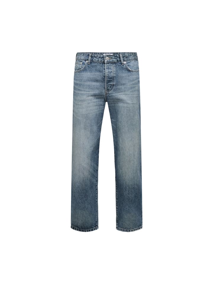 Jeans in Medium Blue Denim