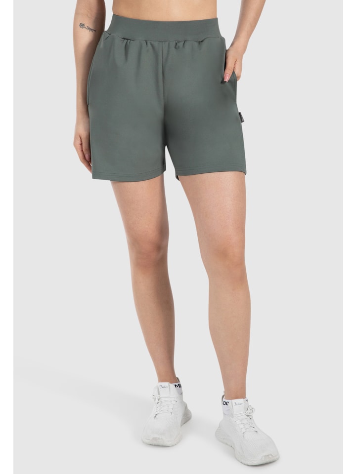 Shorts Corry in Grün