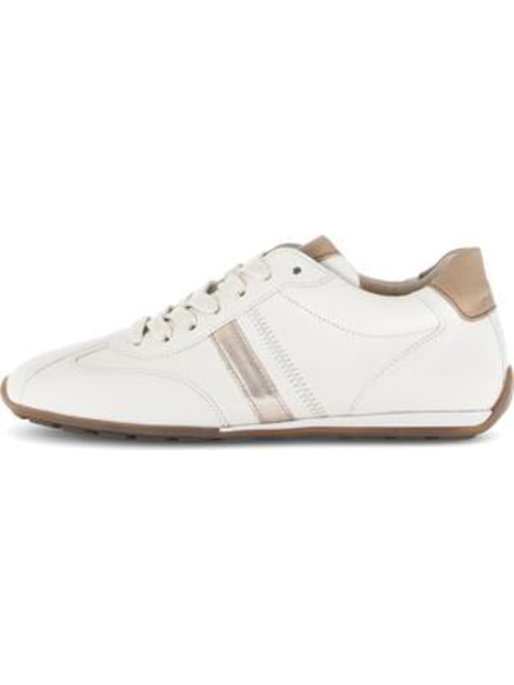 Schnürschuh in weiß