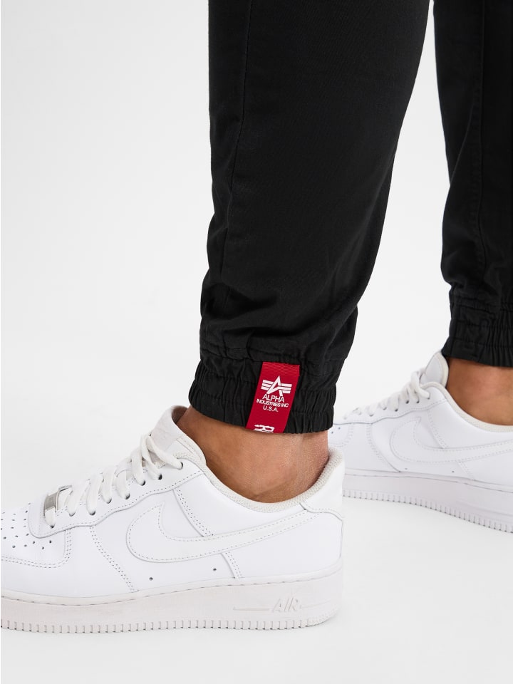 Cargohose Cotton Twill Jogger Pant in schwarz